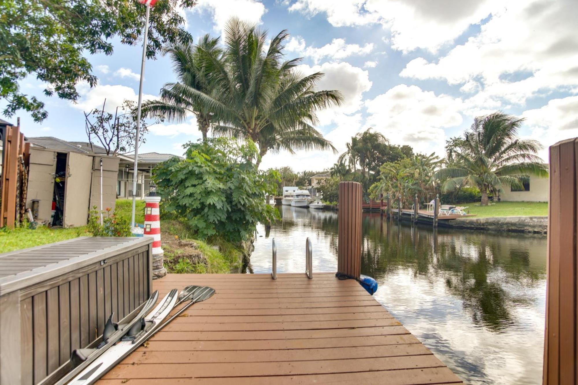 Canal Side Retreat With Dock, By Hollywood Boardwalk Fort Lauderdale Esterno foto
