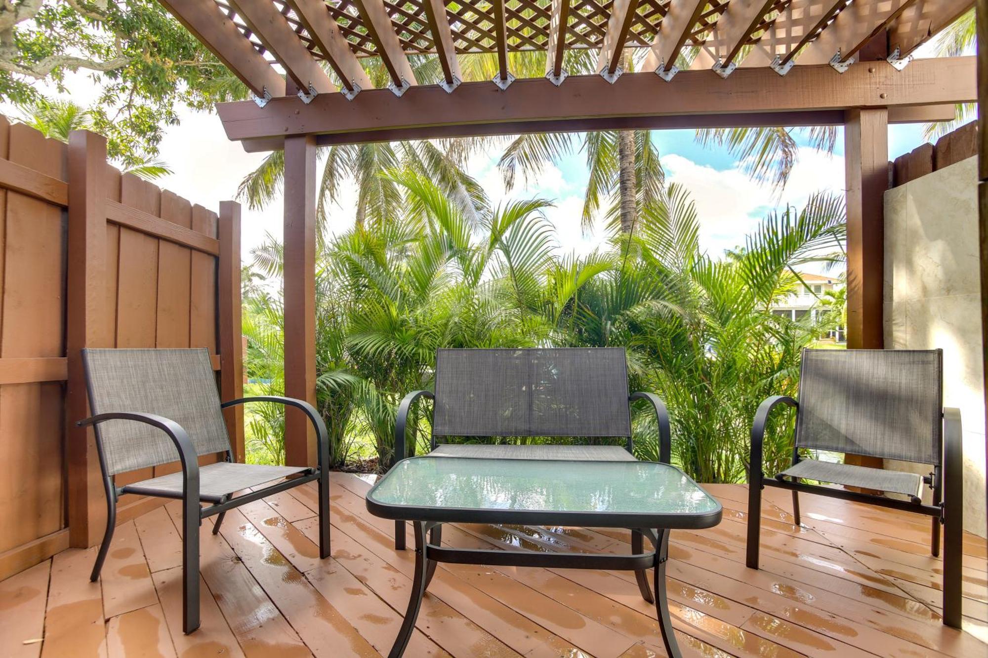 Canal Side Retreat With Dock, By Hollywood Boardwalk Fort Lauderdale Esterno foto