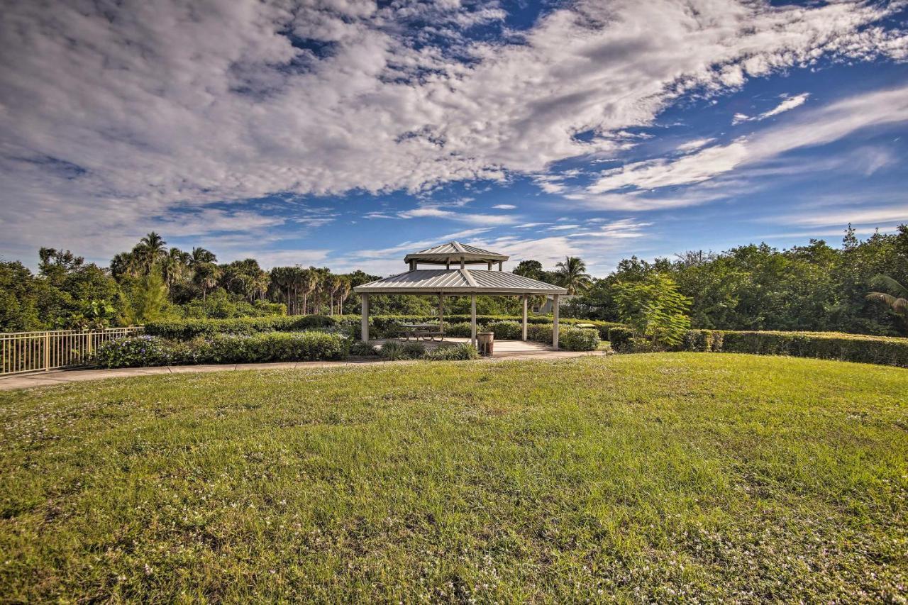 Canal Side Retreat With Dock, By Hollywood Boardwalk Fort Lauderdale Esterno foto